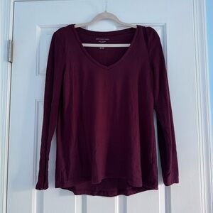 red American Eagle sweater. Size S.